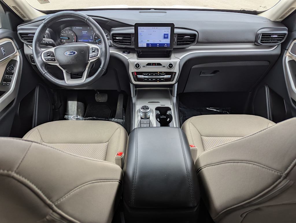 2023 Ford Explorer XLT 14