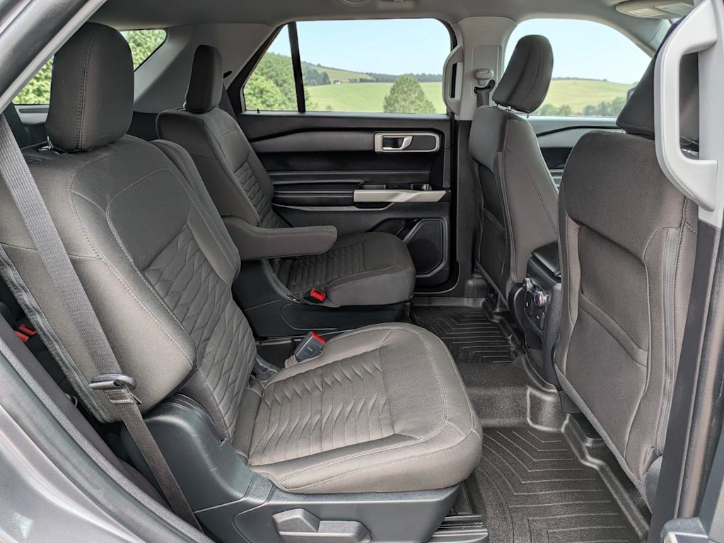Thumbnail: 2021 Ford Explorer - 25