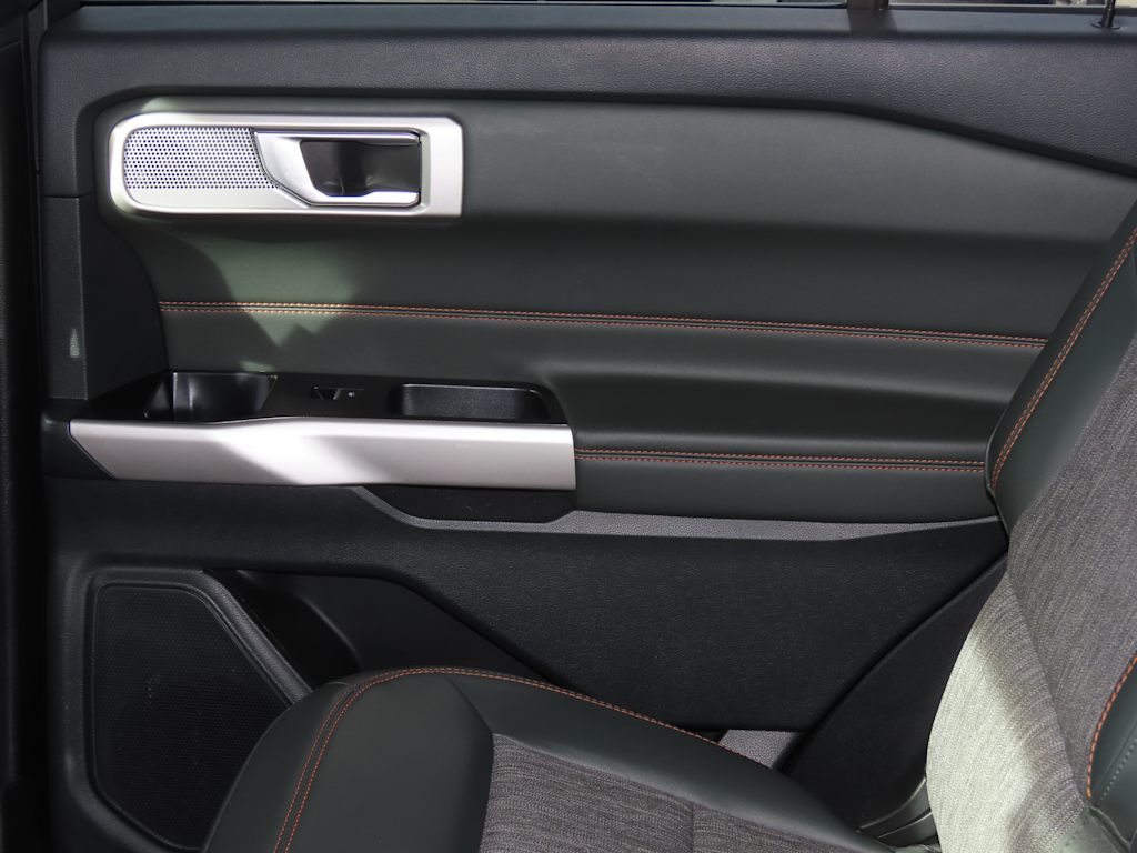 Thumbnail: 2023 Ford Explorer - 27