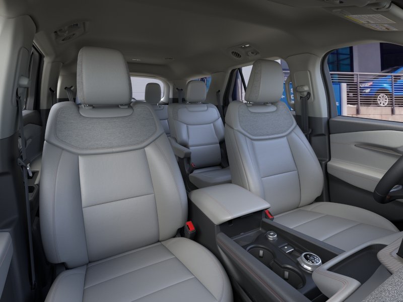 Thumbnail: 2026 Ford Explorer - 8