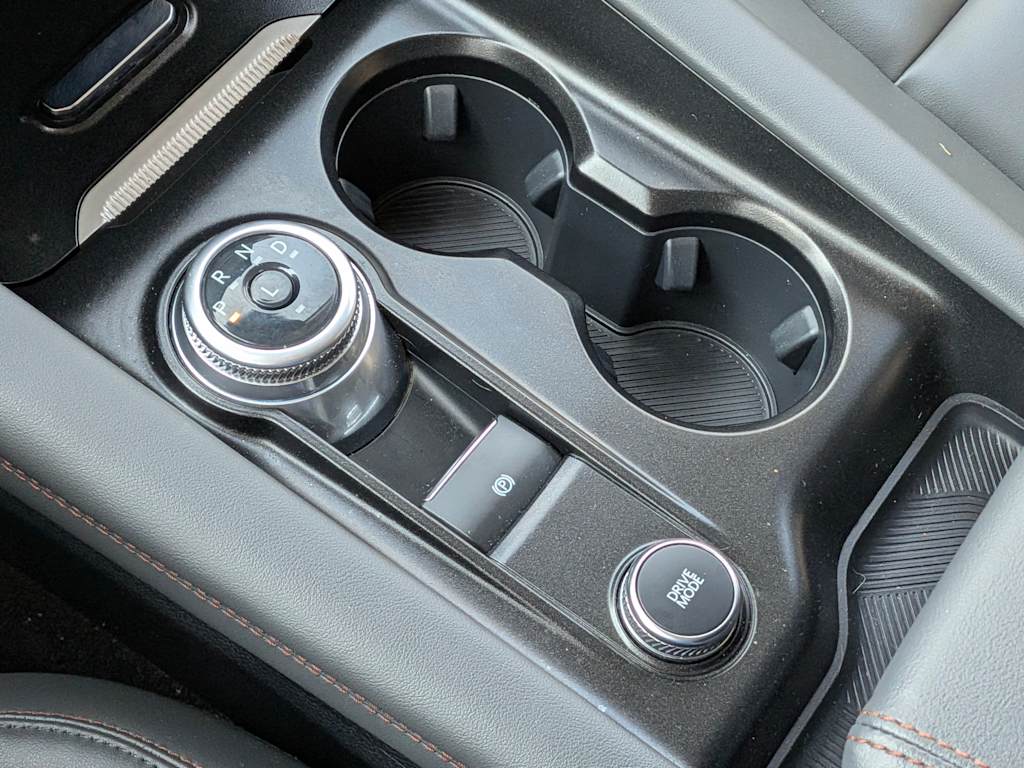 2025 Ford Explorer Active - Photo 16