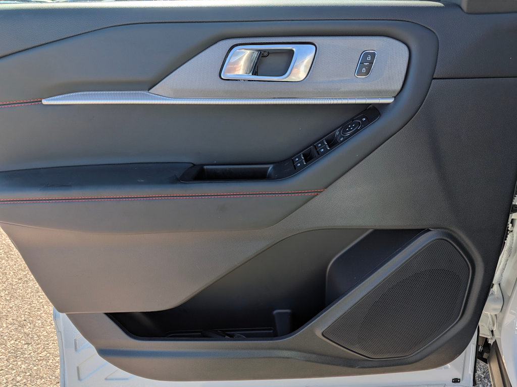 Thumbnail: 2025 Ford Explorer - 25