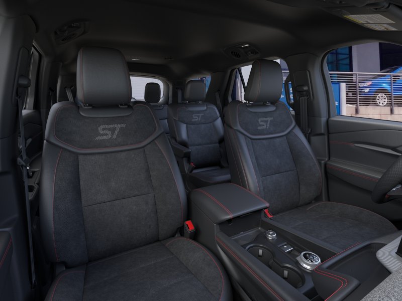 2026 Ford Explorer ST - Photo 7