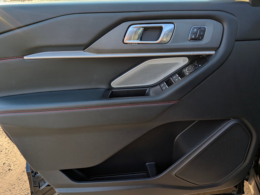 Thumbnail: 2025 Ford Explorer - 25