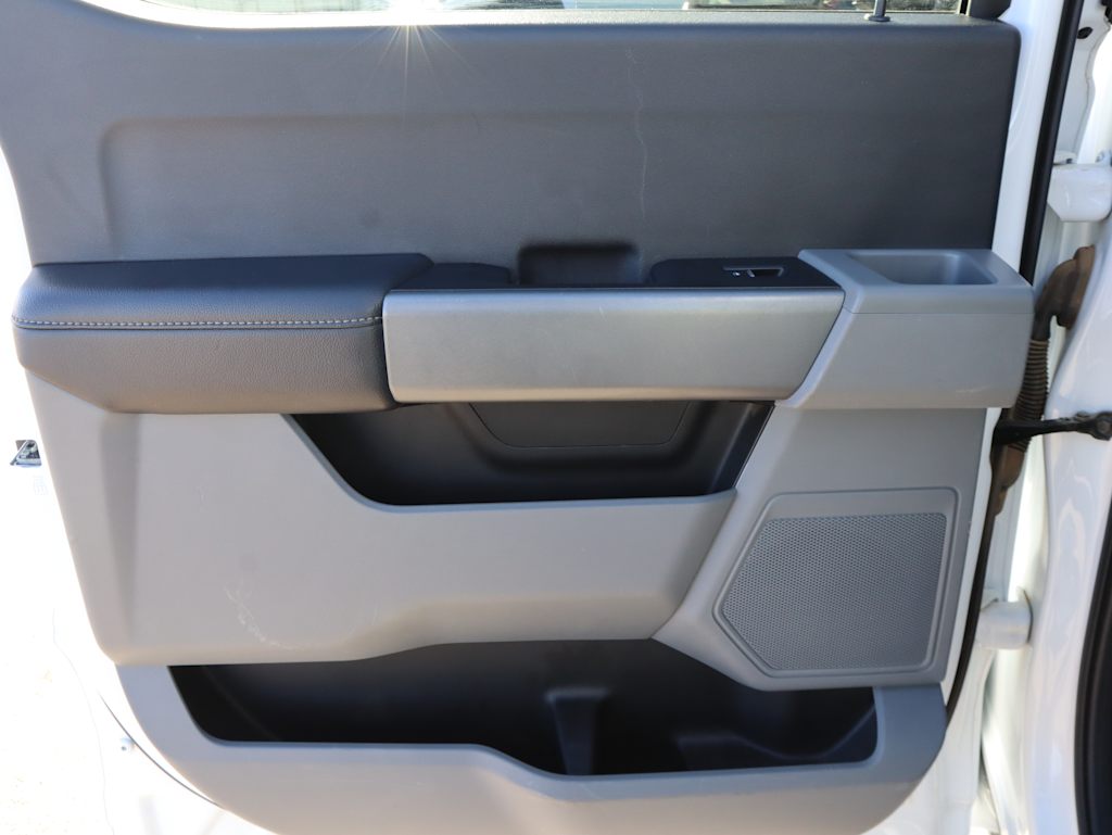 Thumbnail: 2024 Ford F-250 - 30