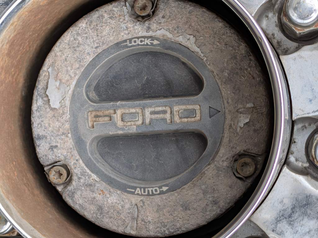Thumbnail: 2015 Ford F-250 - 25