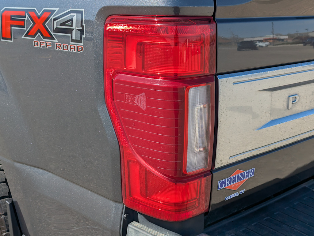 2020 Ford F-350 Platinum 26