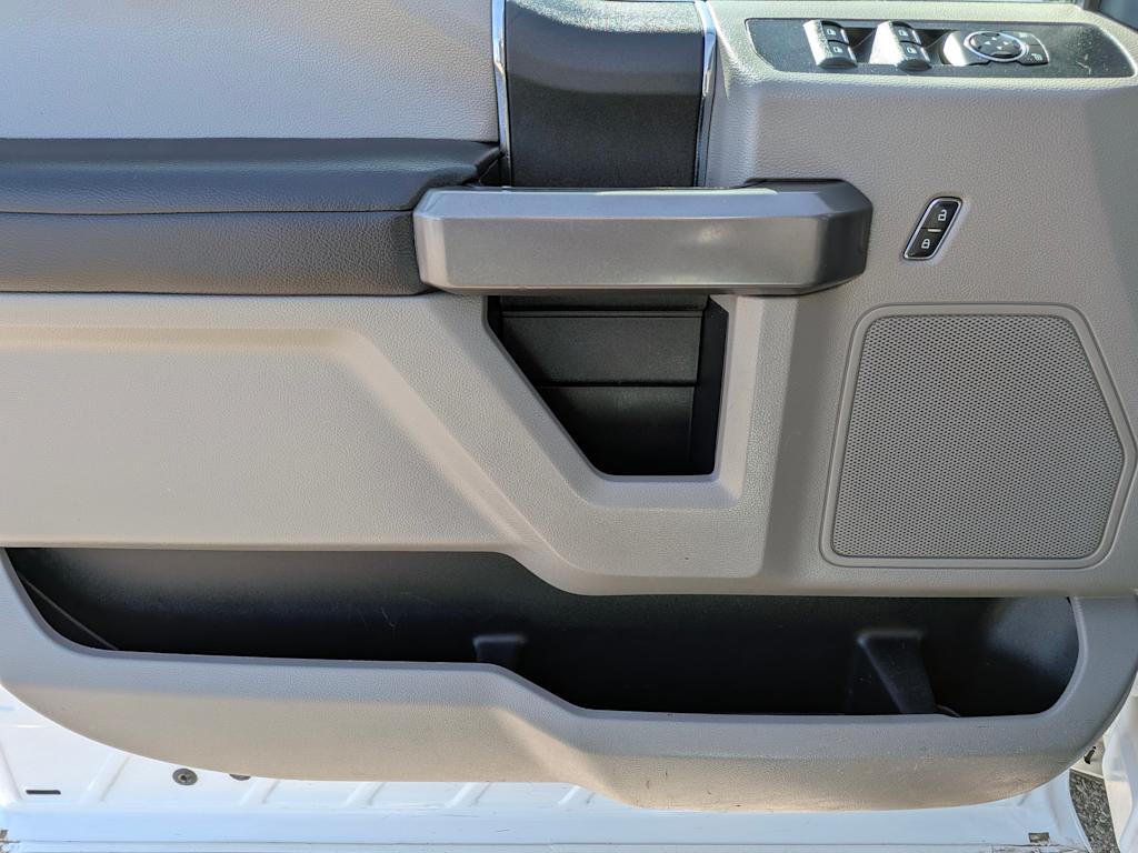 Thumbnail: 2020 Ford F-350 - 26