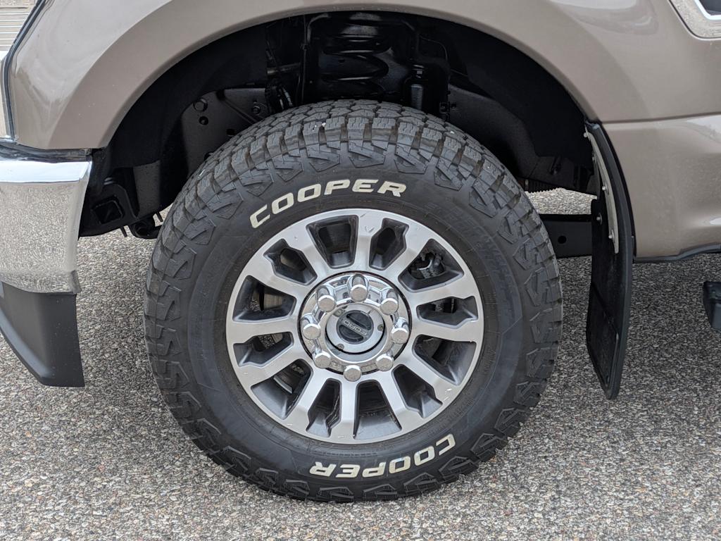 Thumbnail: 2022 Ford F-350 - 8