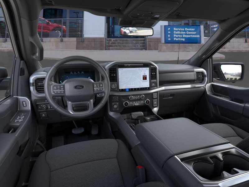 2025 Ford F-150 XLT 2