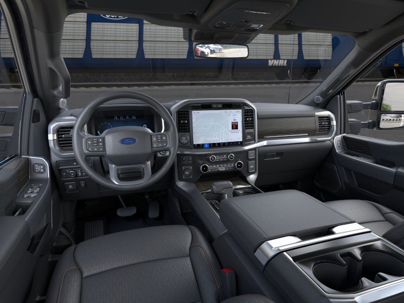 2025 Ford F-150 Lariat 2