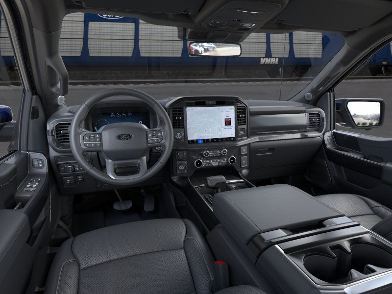 2025 Ford F-150 Lariat 2