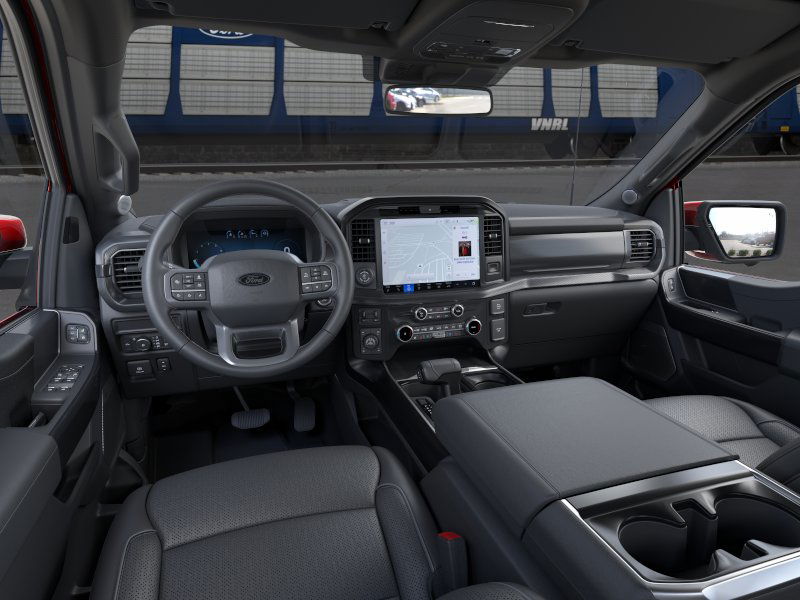 2025 Ford F-150 Lariat 2