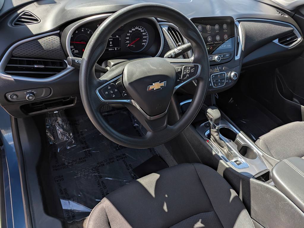 Thumbnail: 2025 Chevrolet Malibu - 2