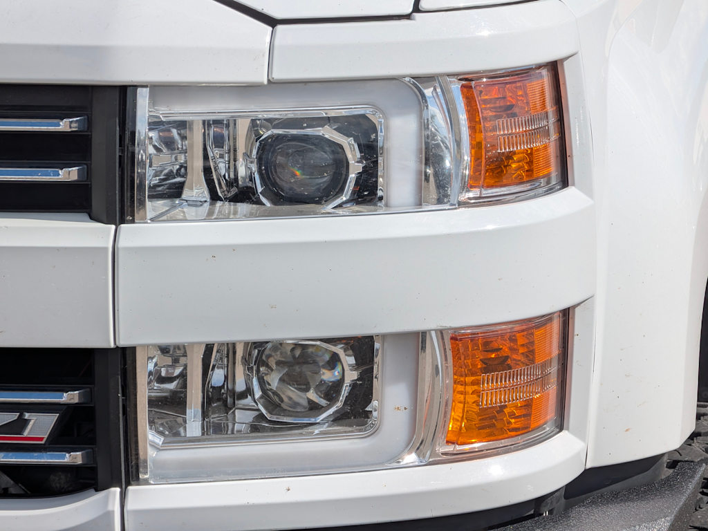 Thumbnail: 2018 Chevrolet Silverado 3500 - 21