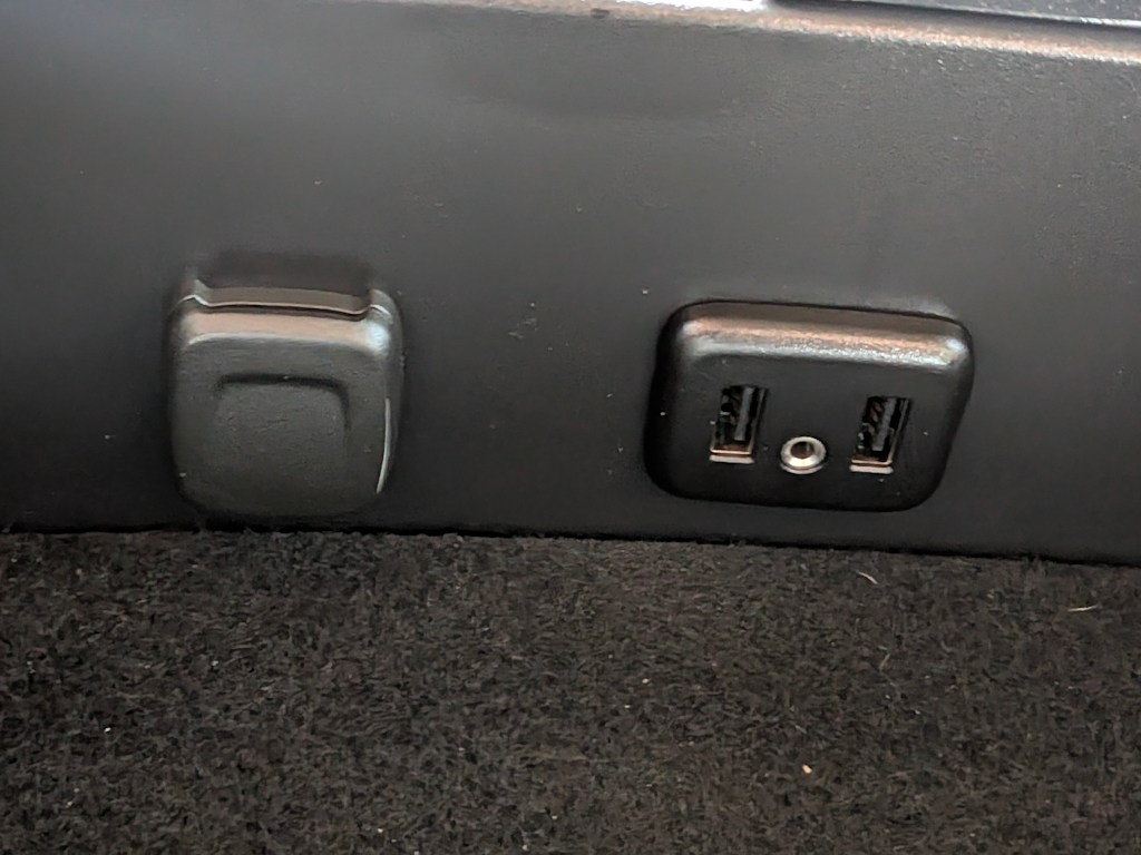 Thumbnail: 2019 Chevrolet Silverado 3500 - 22