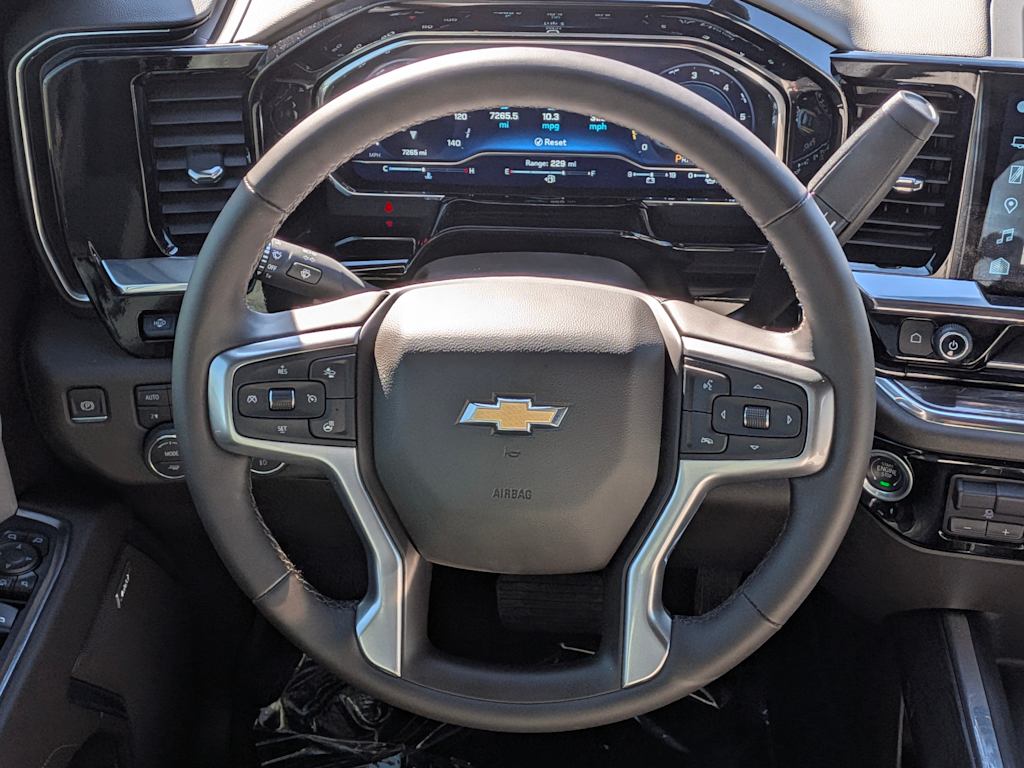 Thumbnail: 2024 Chevrolet Silverado 2500 - 13