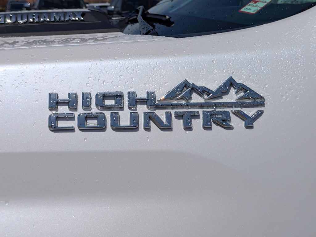 2022 Chevrolet Silverado 3500 High Country 29