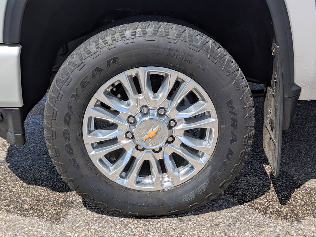 2022 Chevrolet Silverado 3500 High Country 8