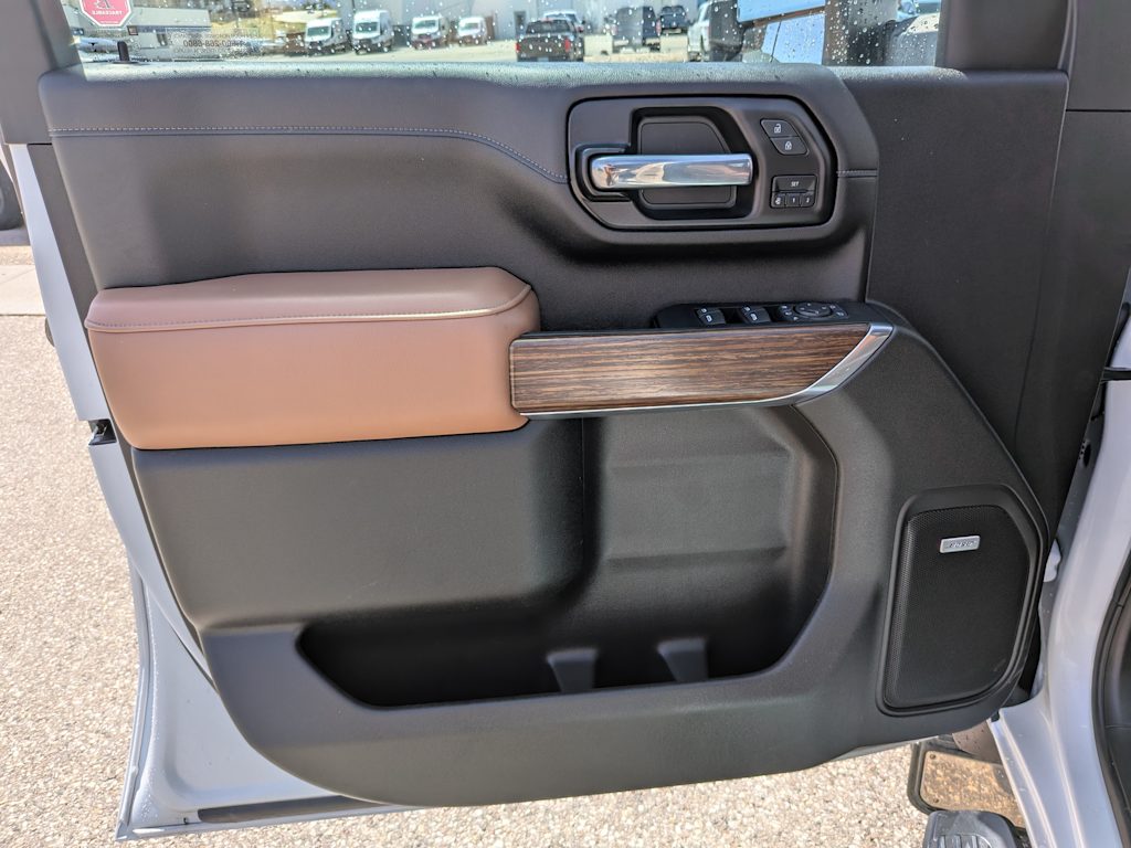 2022 Chevrolet Silverado 3500 High Country 33