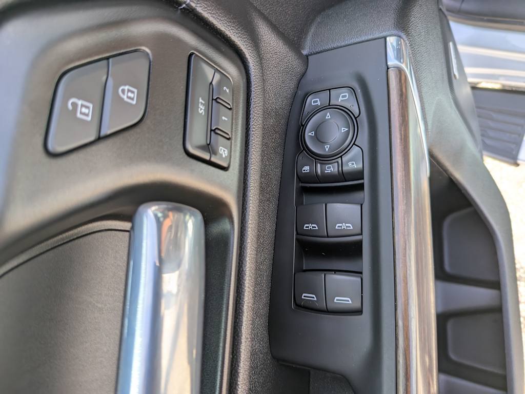 2022 Chevrolet Silverado 3500 High Country 34
