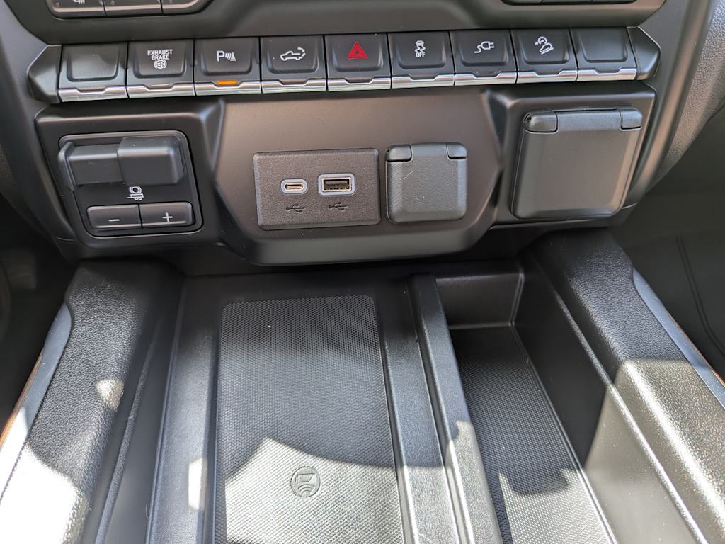 2022 Chevrolet Silverado 3500 High Country 46