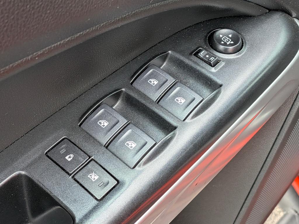 Thumbnail: 2019 Chevrolet Colorado - 28