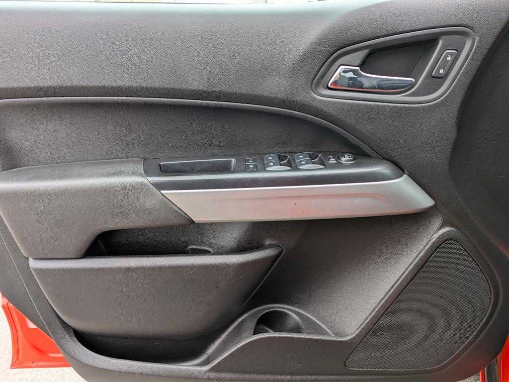 Thumbnail: 2019 Chevrolet Colorado - 27