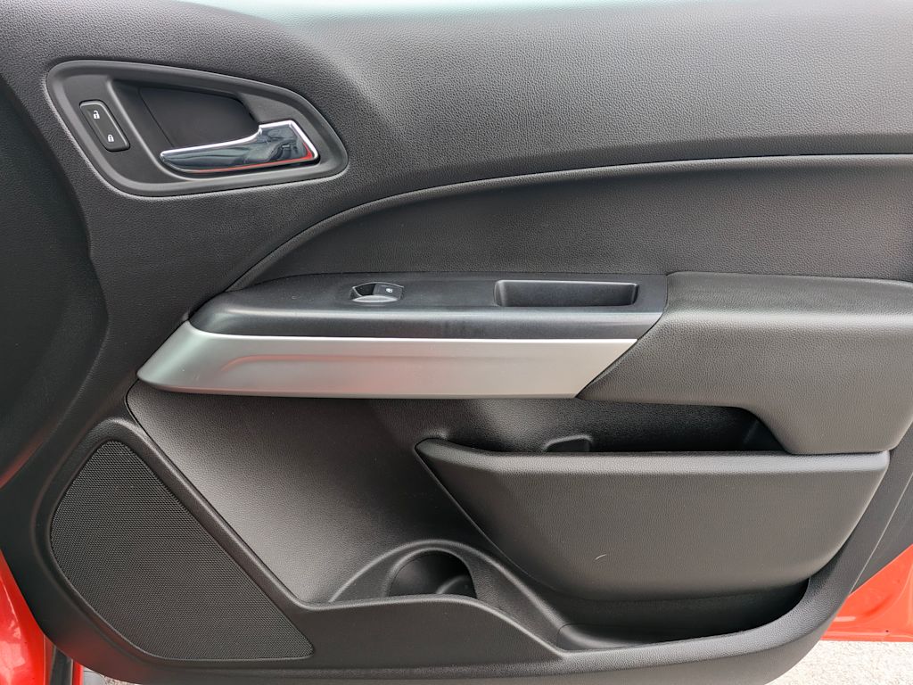 Thumbnail: 2019 Chevrolet Colorado - 30