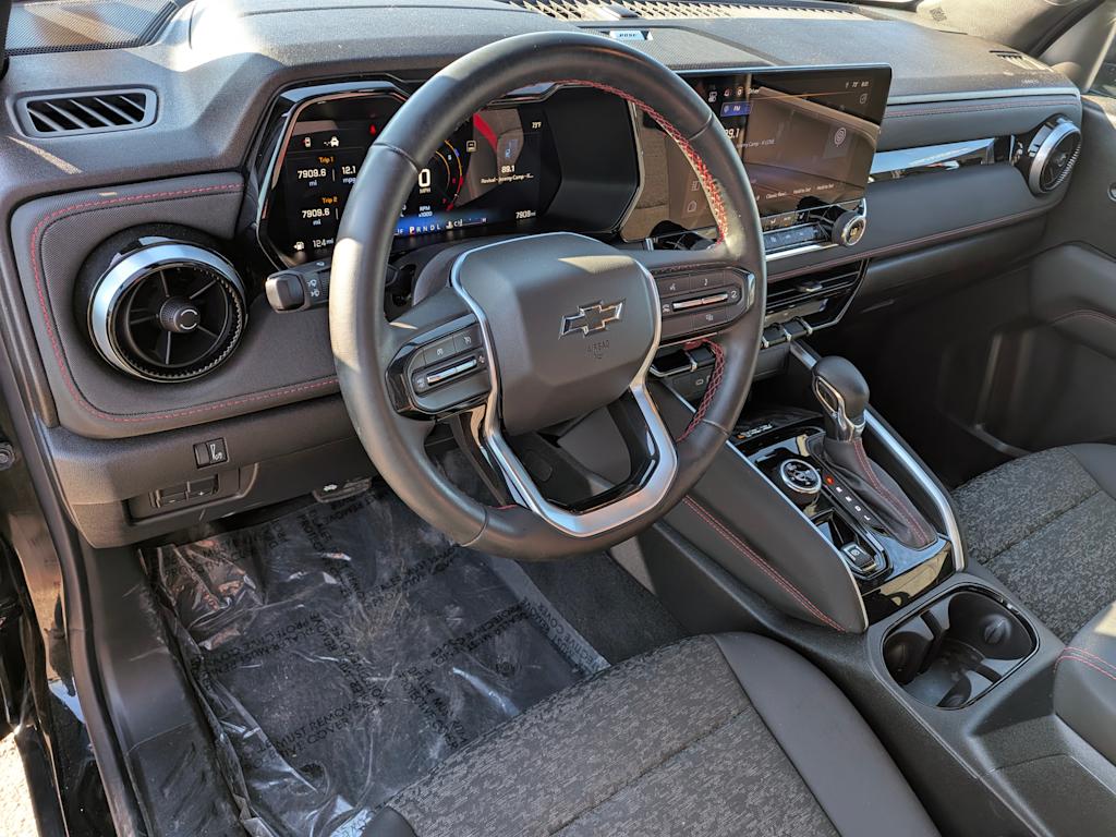 Thumbnail: 2024 Chevrolet Colorado - 2