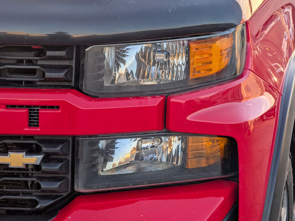 Thumbnail: 2021 Chevrolet Silverado 1500 - 23