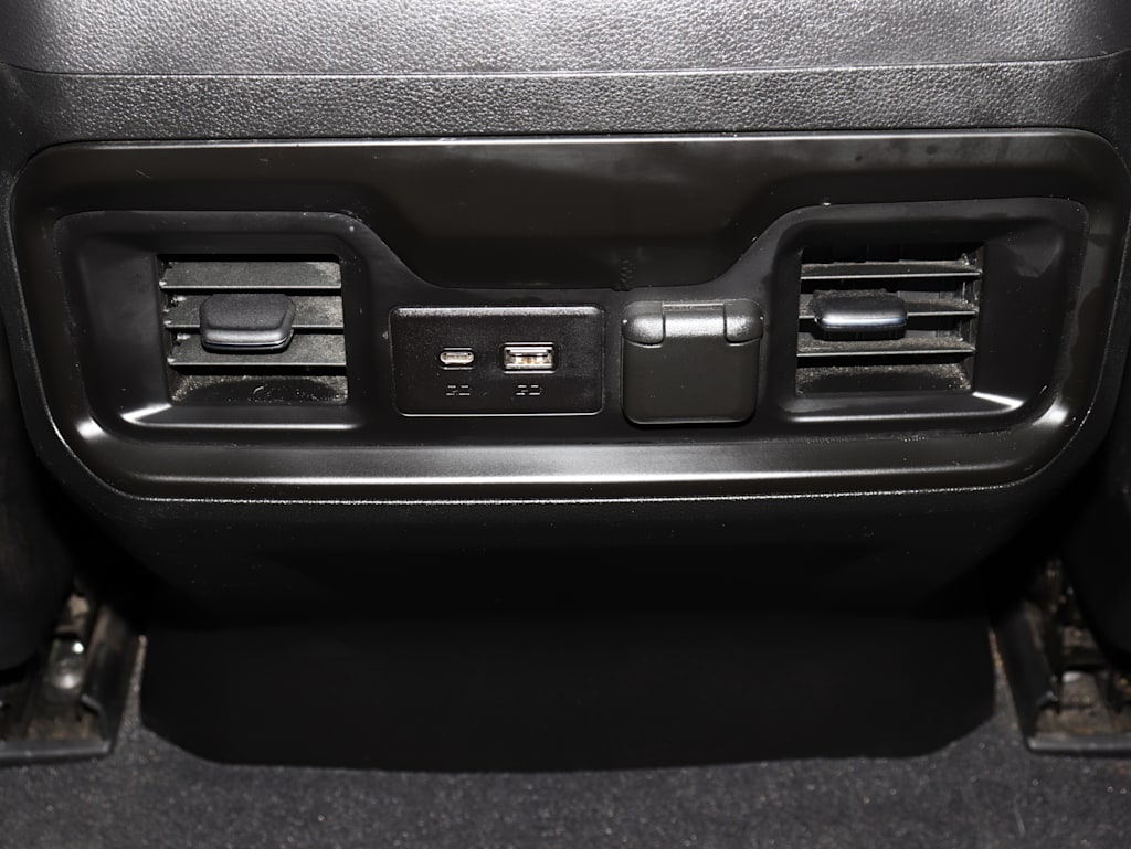 Thumbnail: 2020 Chevrolet Silverado 1500 - 37