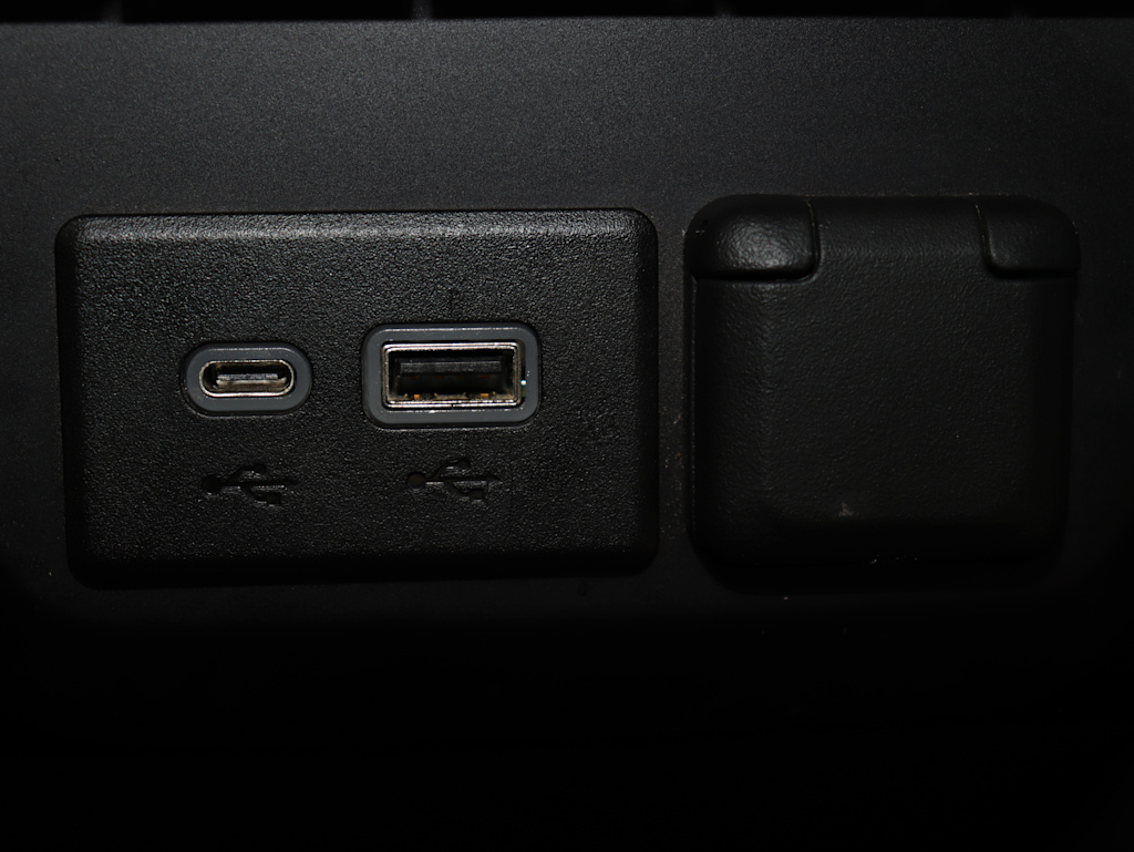 Thumbnail: 2020 Chevrolet Silverado 1500 - 42