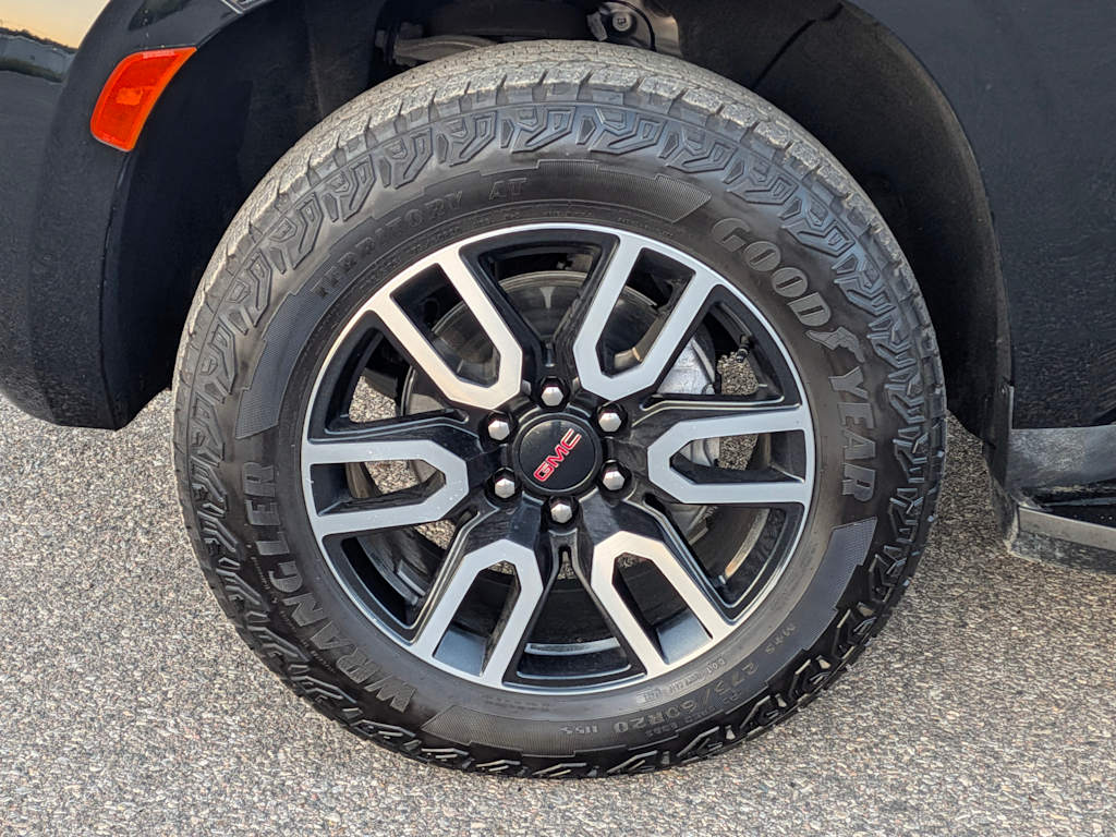Thumbnail: 2023 GMC Yukon - 8