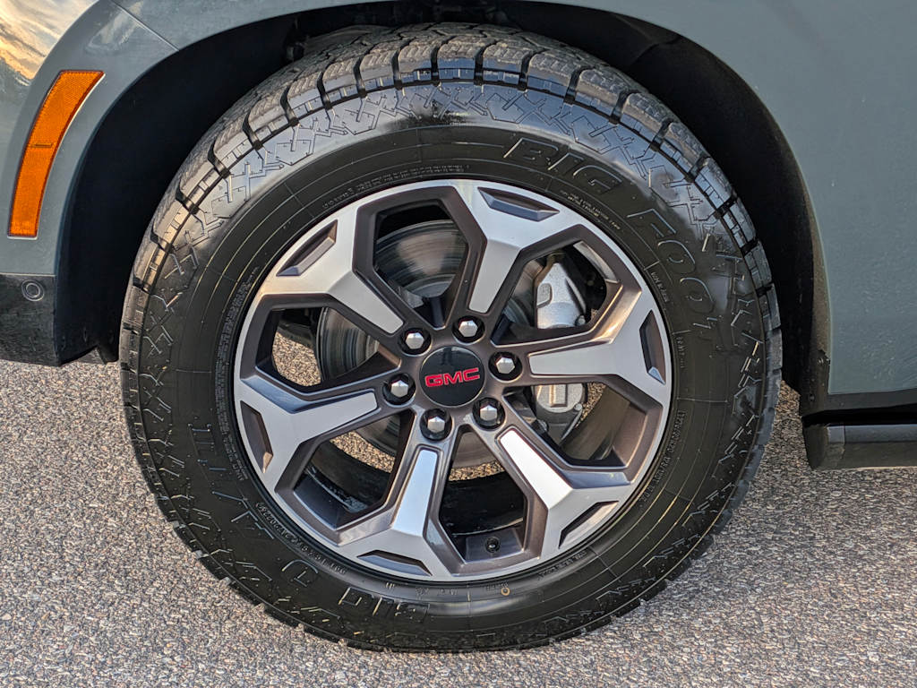 Thumbnail: 2025 GMC Yukon XL - 8