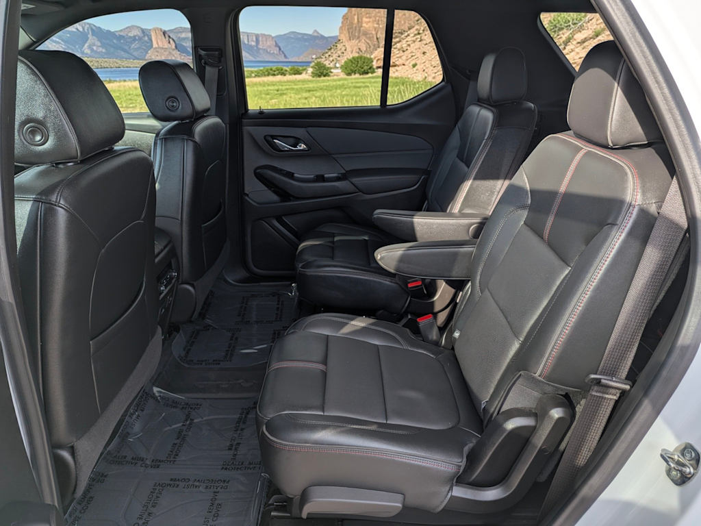 Thumbnail: 2022 Chevrolet Traverse - 12