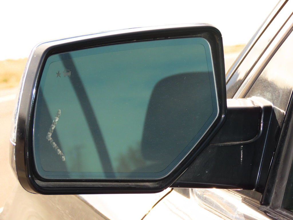 Thumbnail: 2015 Chevrolet Suburban - 28