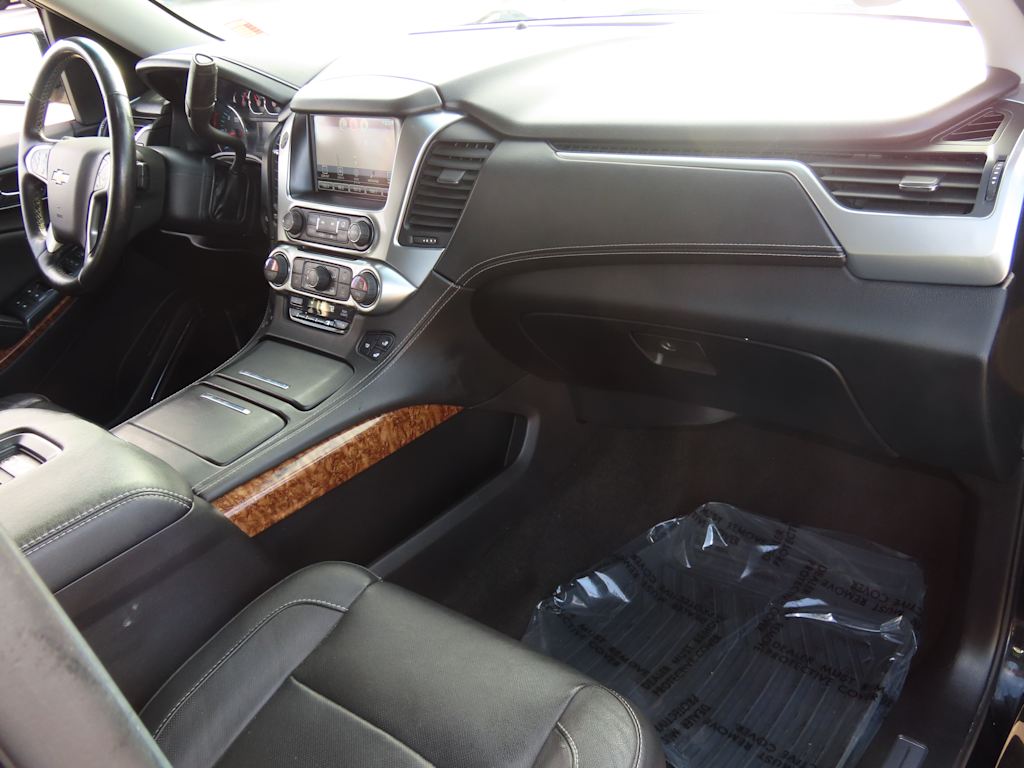 Thumbnail: 2015 Chevrolet Suburban - 10