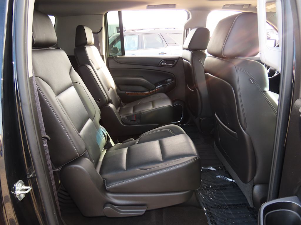 Thumbnail: 2015 Chevrolet Suburban - 32