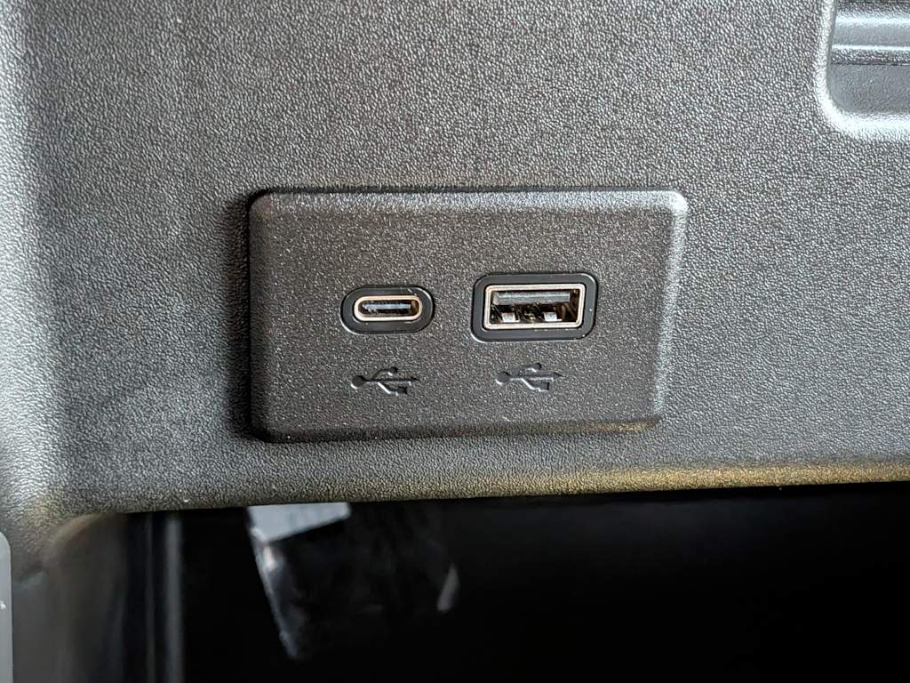 Thumbnail: 2024 GMC Sierra 2500 - 22