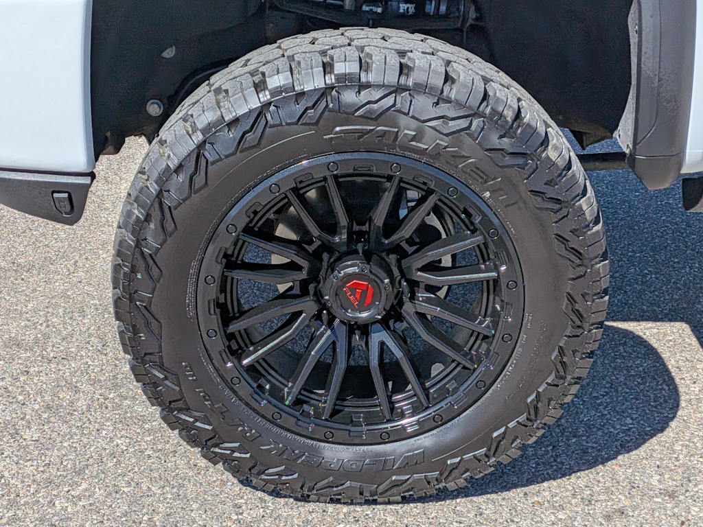 Thumbnail: 2023 GMC Sierra 3500 - 8