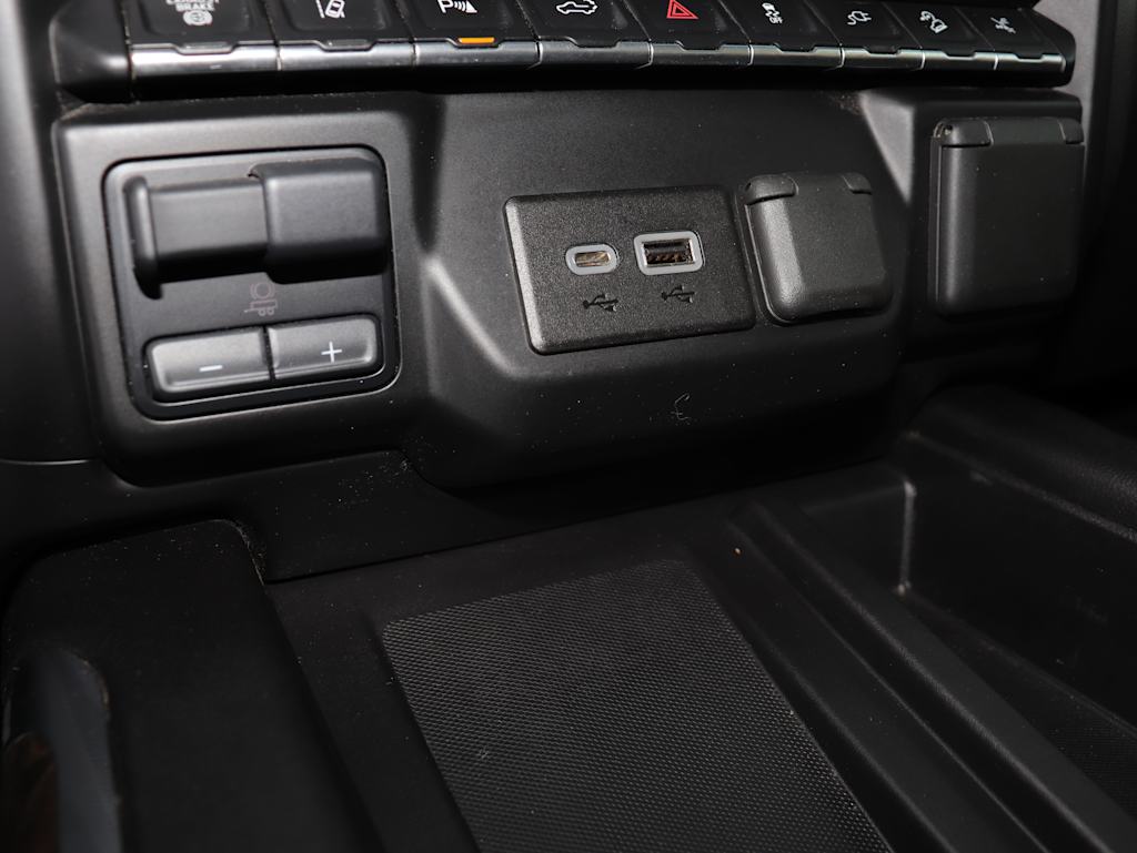 Thumbnail: 2021 GMC Sierra 3500 - 37