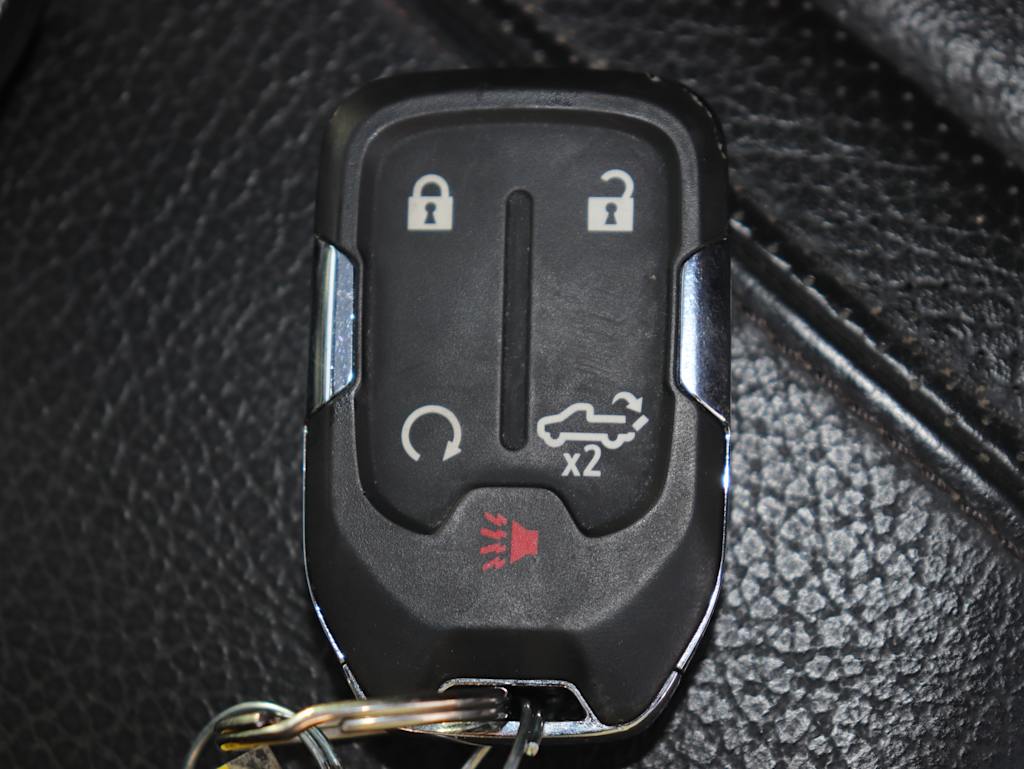 Thumbnail: 2021 GMC Sierra 3500 - 16