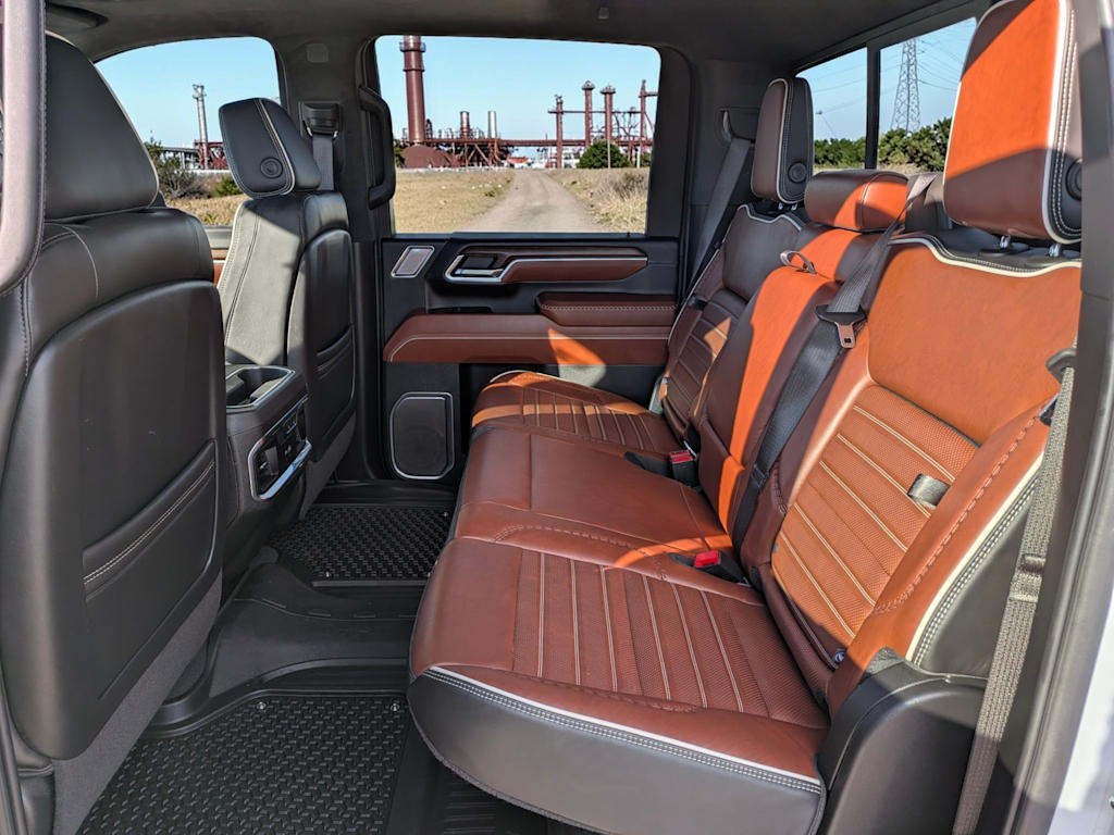 Thumbnail: 2024 GMC Sierra 2500 - 13
