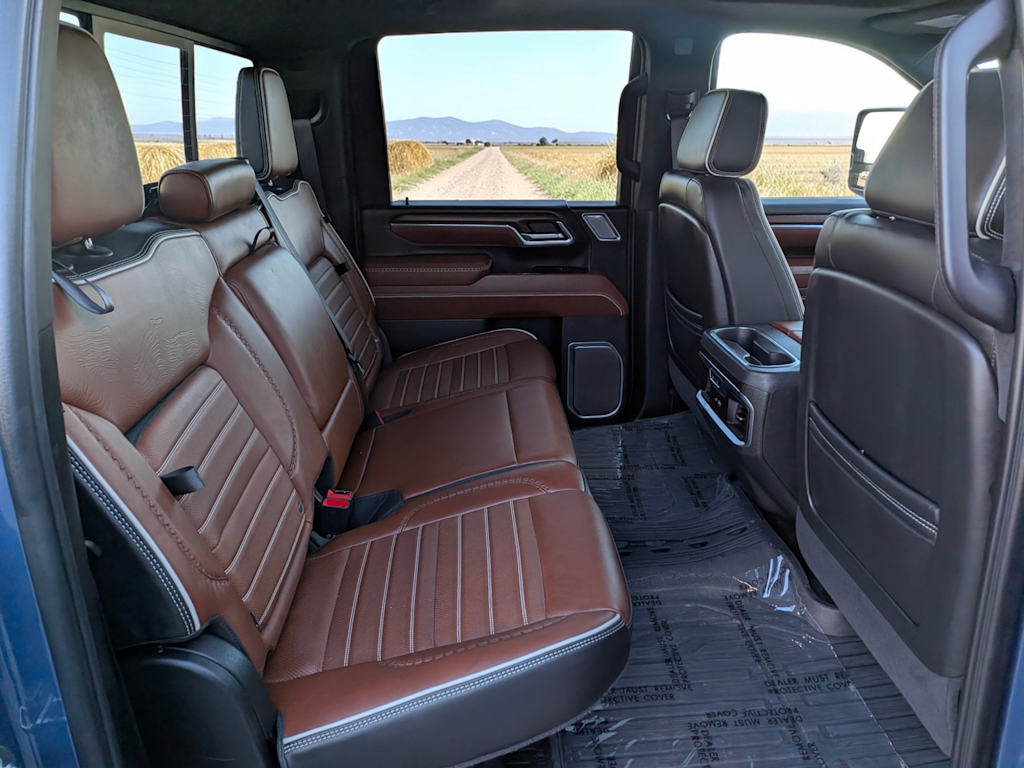 Thumbnail: 2024 GMC Sierra 3500 - 24