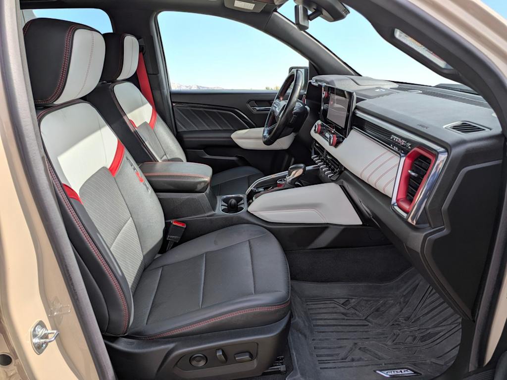 Thumbnail: 2024 GMC Canyon - 12