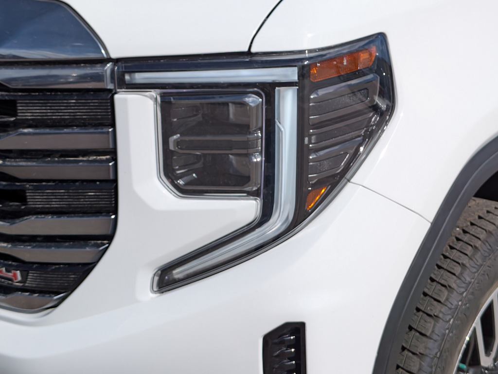 2023 GMC Sierra 1500 AT4 24