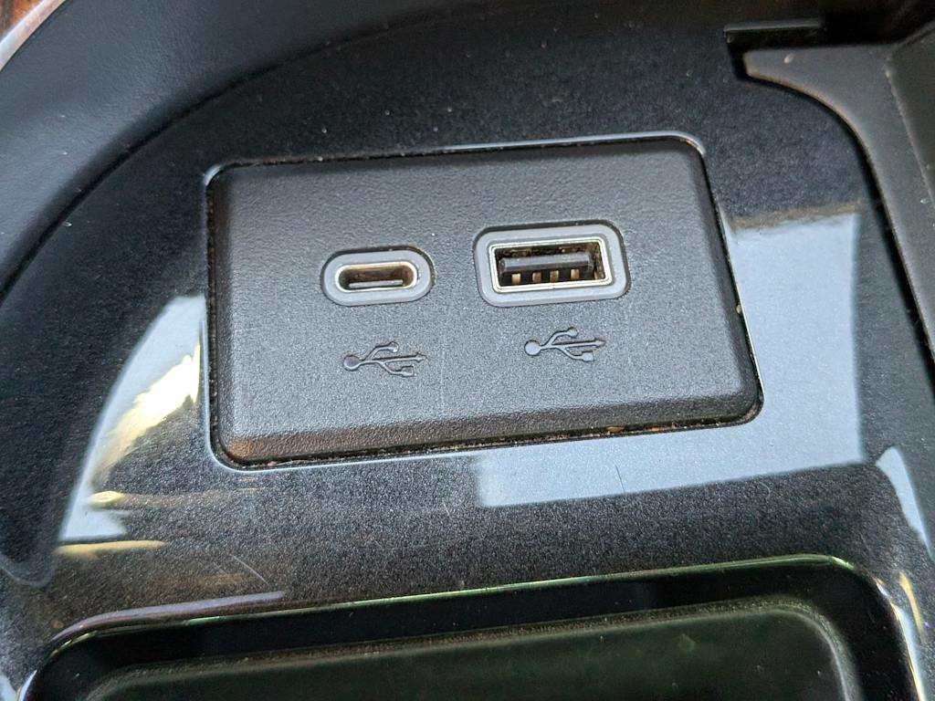 Thumbnail: 2023 Cadillac Escalade - 42