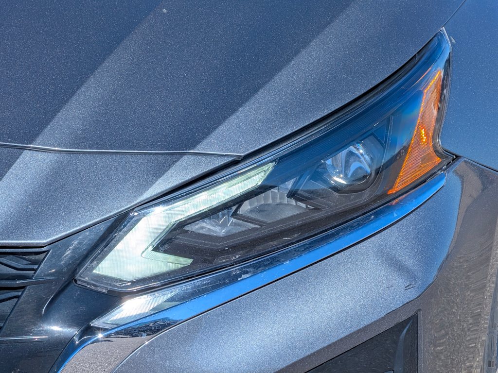 Thumbnail: 2025 Nissan Altima - 21