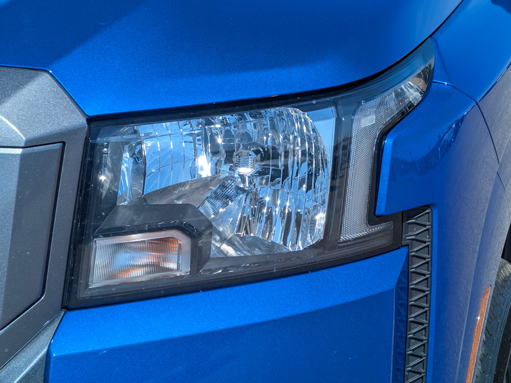 Thumbnail: 2025 Nissan Frontier - 24